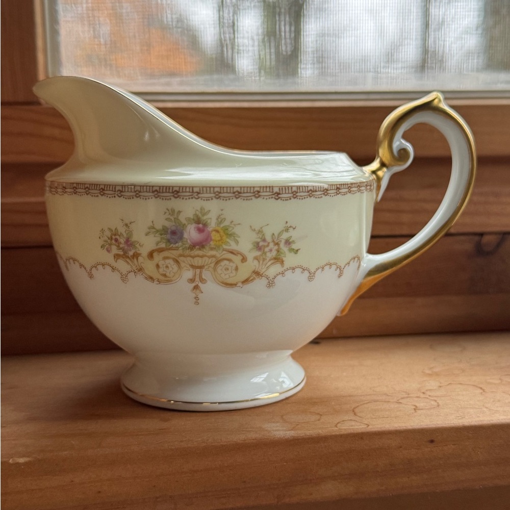 Meito China, Creamer, Made in Japan, Hand Painted, White, Flowers, Gold Trim